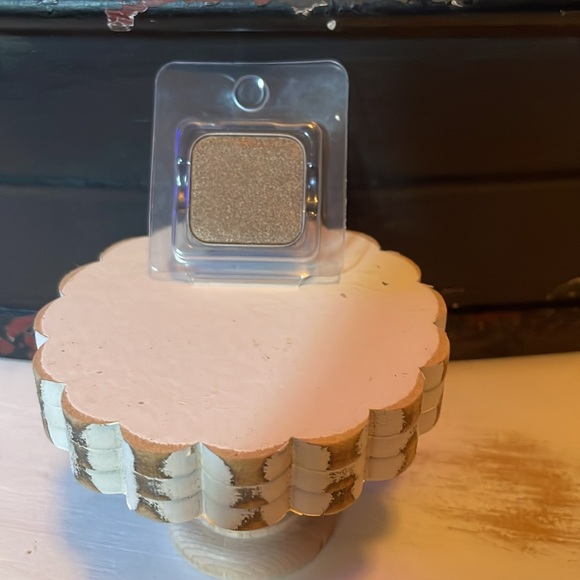 Seint Shimmer eyeshadow Finn - Picture 1 of 3